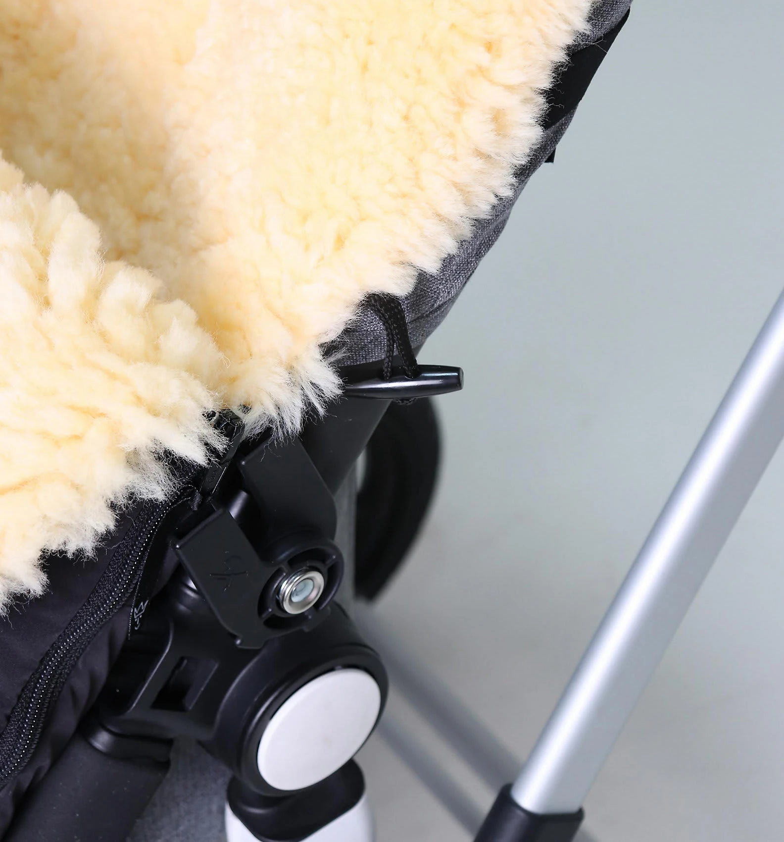 Kaiser Naturfellprodukte FuĂsack PAAT Mit Lammfell, Black â Bild 8